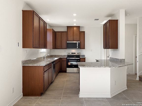 7th image of this home