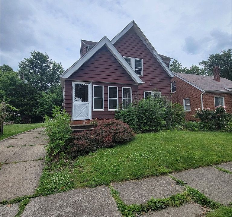 1st image of 1311 E 186th St