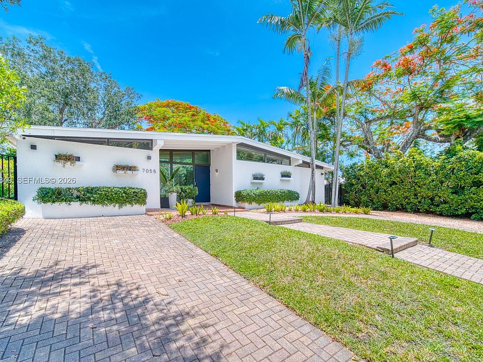 1st image of 7055 SW 84th Ave