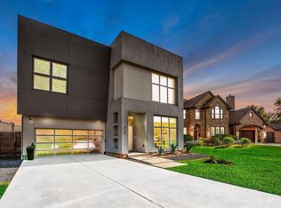 4709 Sunburst Ct, Bellaire, TX 77401