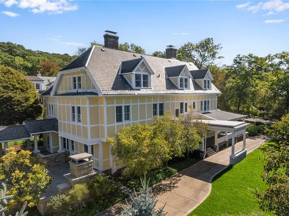 609 Academy Ave, Sewickley, PA 15143