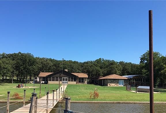 3rd image of 151 Cortez Dr