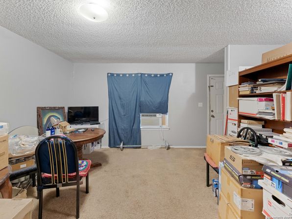 san-antonio-texas-169089021 picture