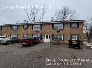 3633 Center Point Rd NE APT 5, Cedar Rapids, IA 52402