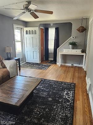 3rd image of 5106 Tuxedo Ave