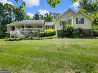 376 Thornwood Cir, Mount Airy, GA 30563