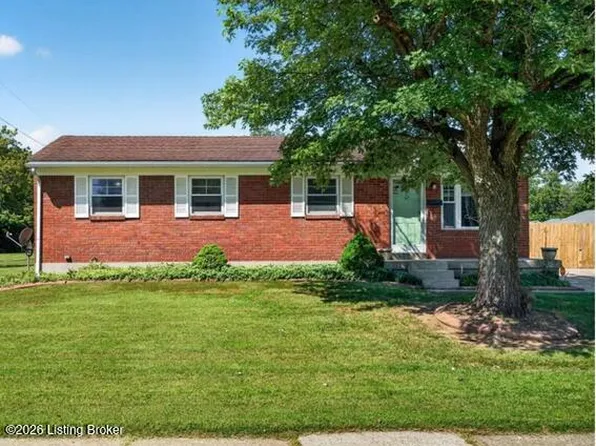 10008 Lochwick Way, Louisville, KY 40272