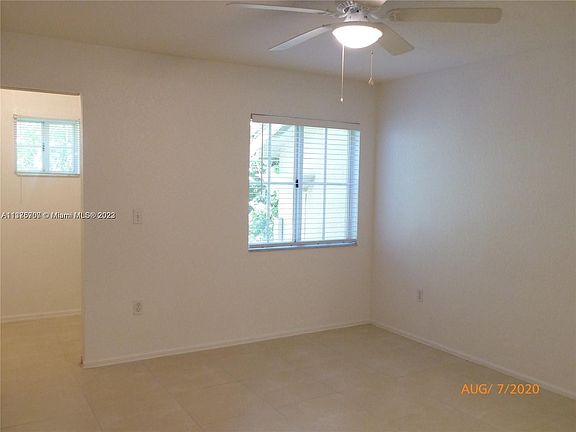 3rd image of 2548 Centergate Dr APT 302