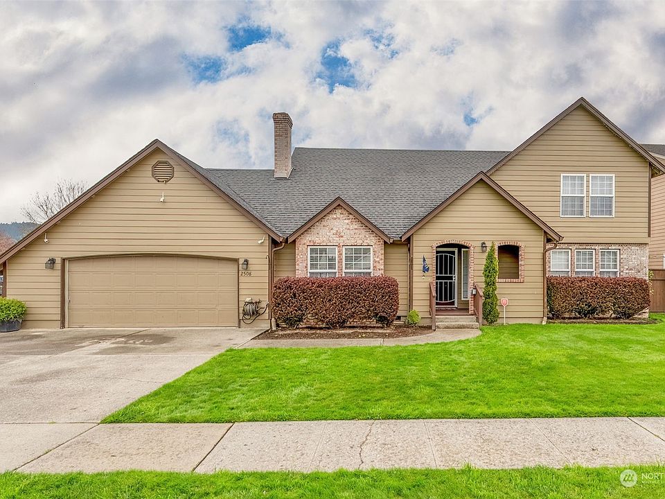 1st image of 2508 Redwood