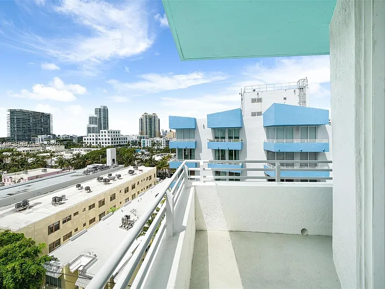 226 Ocean Dr #8F — Photo 21