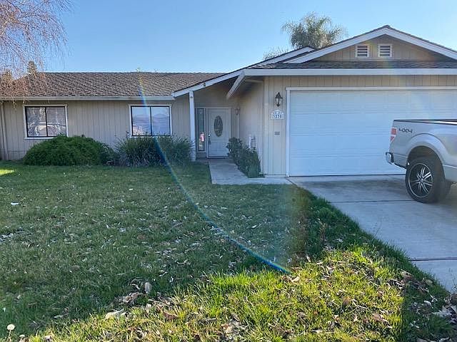 1st image of 3230 Estate Dr