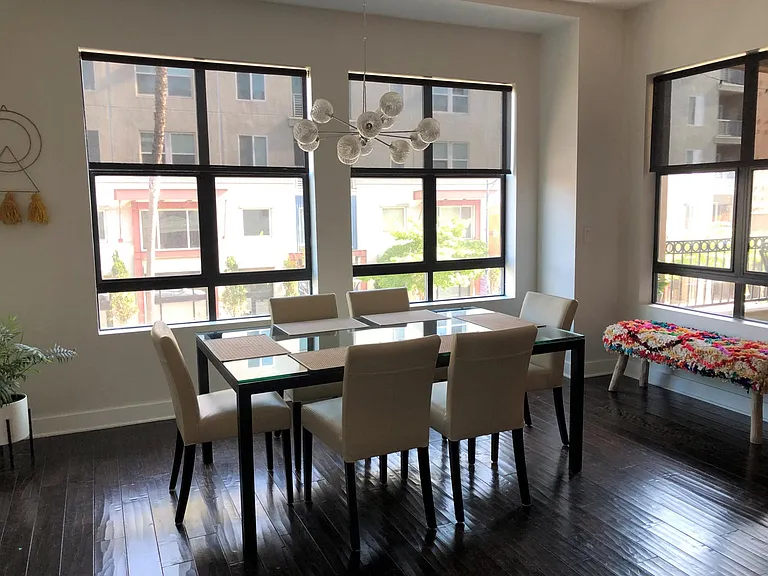 395 E 4th St #21 — Photo 10