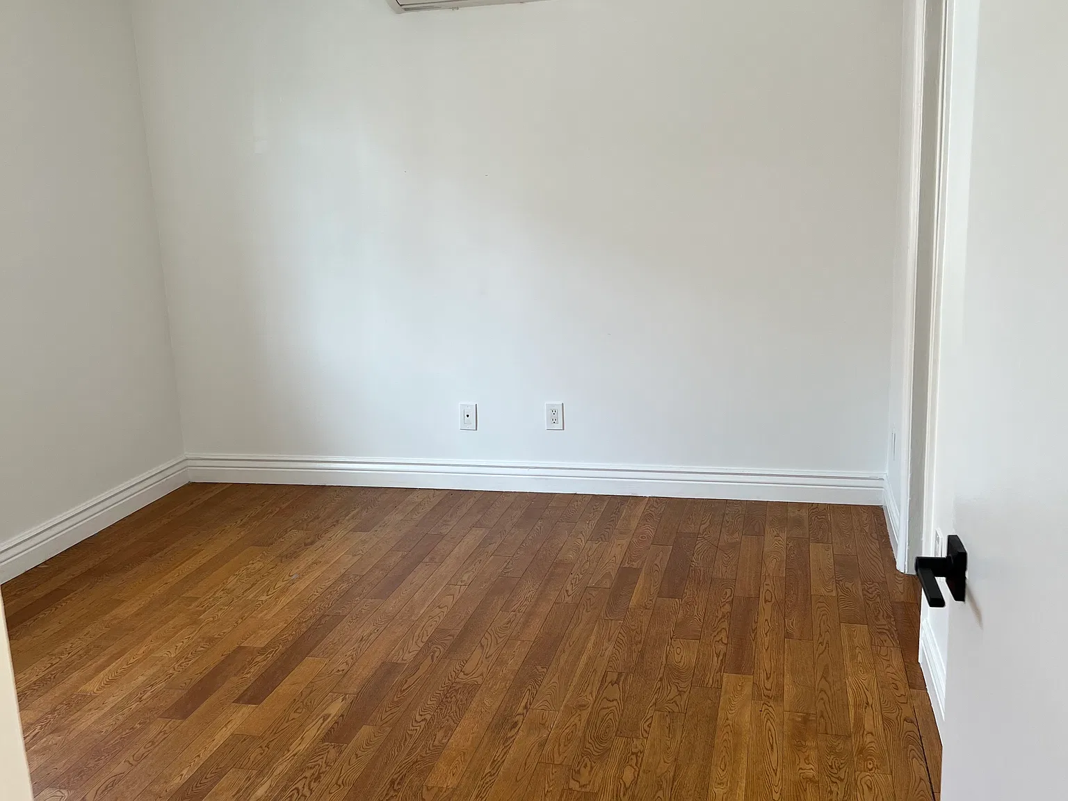 2 bed, 800 sqft, $2,599 — Photo 4