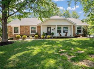 1821 Canyon View Ct, Chesterfield, MO 63017