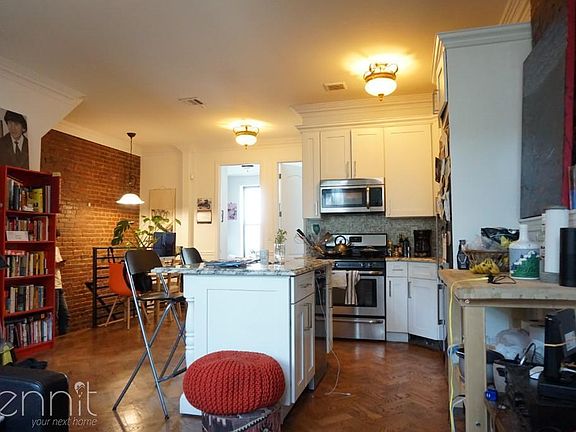 4th image of 255A Vernon Ave #2