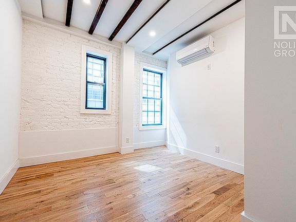 2nd image of 152 W 49th St #2AC