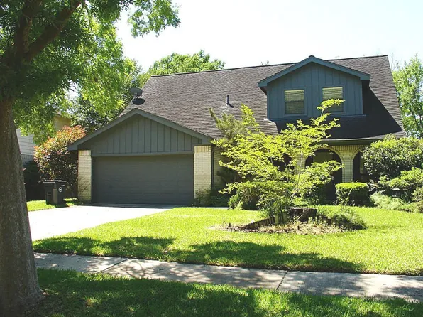3126 Sam Houston Dr, Sugar Land, TX 77479