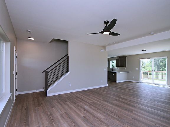 5th image of 1175 Ogden Dr