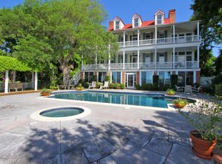 111 Live Oak Dr, Mount Pleasant, SC 29464