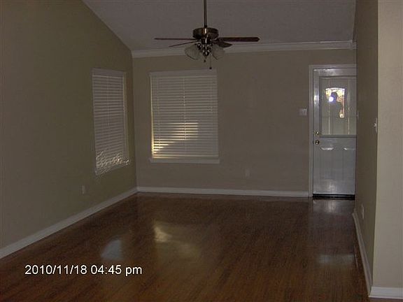3rd image of 208 W Saint Jean Baptist St