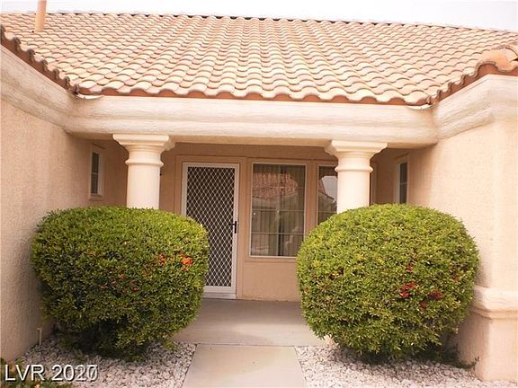 2nd image of 2737 Lotus Hill Dr