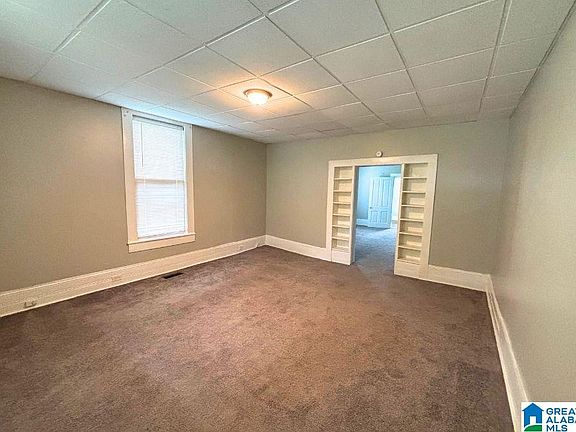 5th image of 302 Coffee St E