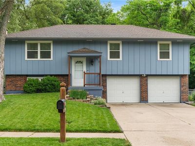 2412 SW Keystone Dr, Blue Springs, MO, 64014