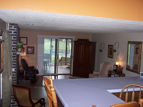 4th image of 112 Meadowview Dr