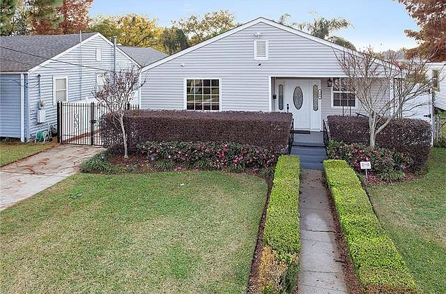 1st image of 306 Warrington Dr