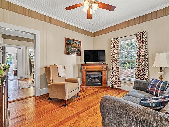 5th image of 8605 Truevine Rd