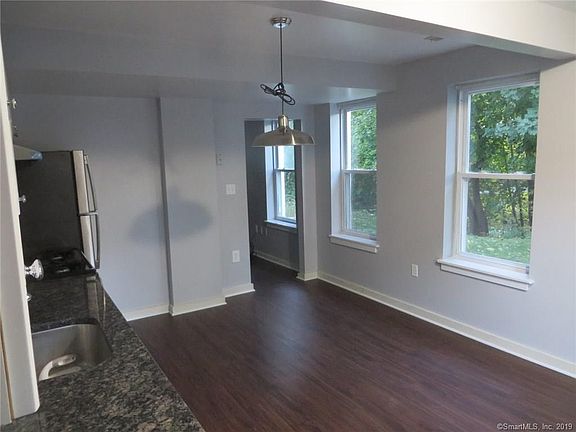 5th image of 65-67 Long Hill Ave