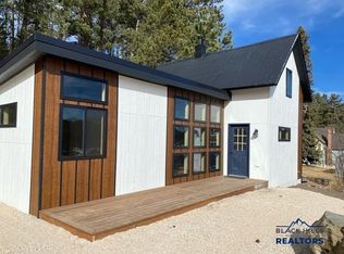 515 Pine Ave, Hill City, SD 57745