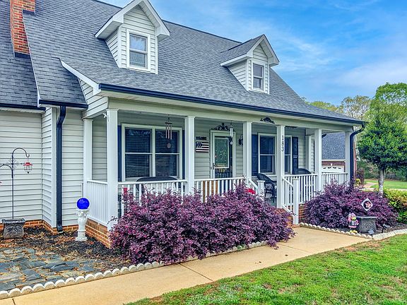 4th image of 183 Meadow Wood Dr