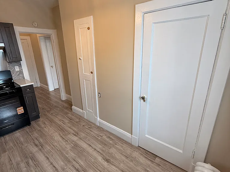 48 Grand Ave #2R — Photo 5