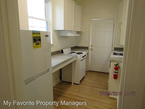 4th image of 236 N Oakdale Ave APT 4