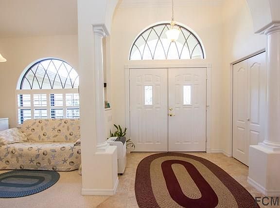 2nd image of 42 Clarendon Ct N