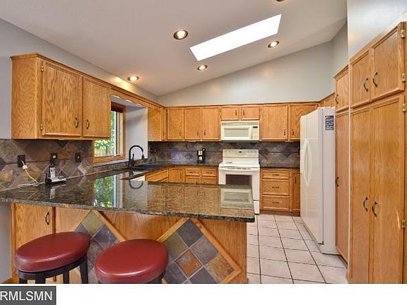 3rd image of 13081 Isanti St NE