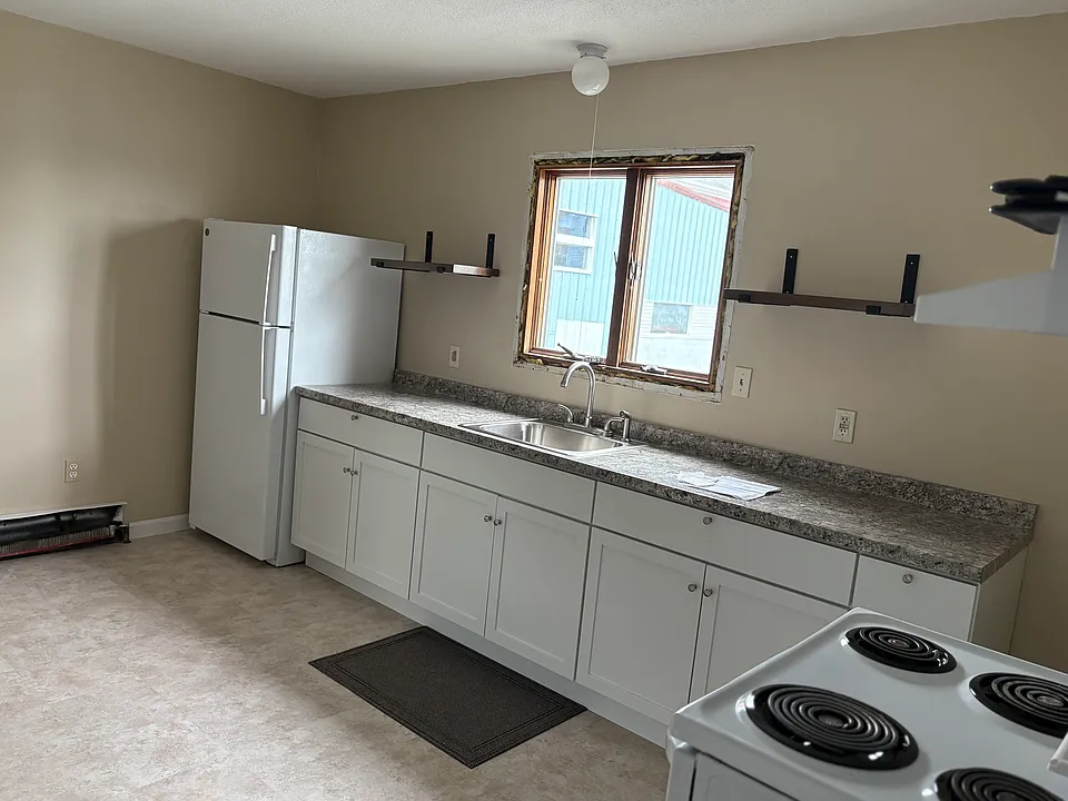 5 Pacific St #2