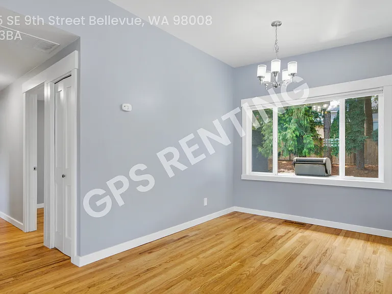 16015 SE 9th St — Photo 16