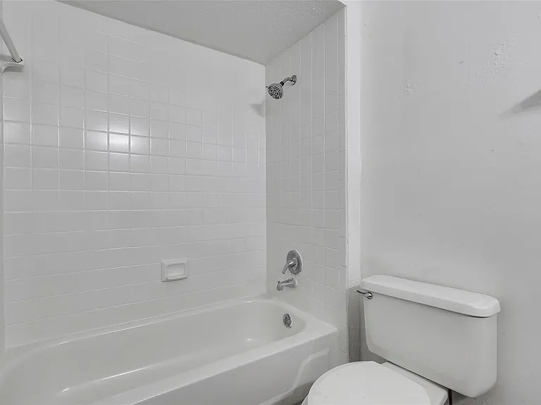 12610 Ashford Meadow Dr #4 — Photo 8