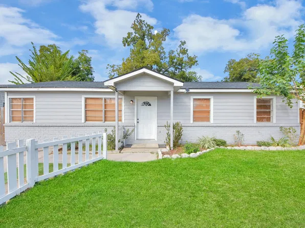 4819 Bethany Ln, Houston, TX 77039