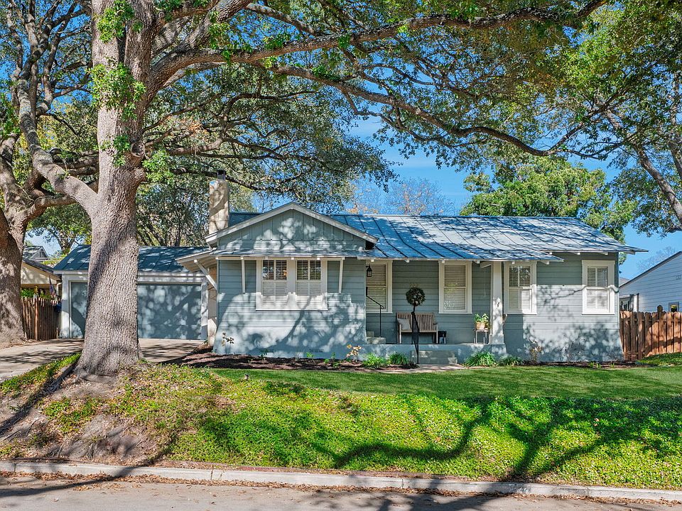 1st image of 227 Halcyon Pl