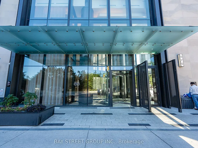 575 Bloor St E #3310 — Photo 2
