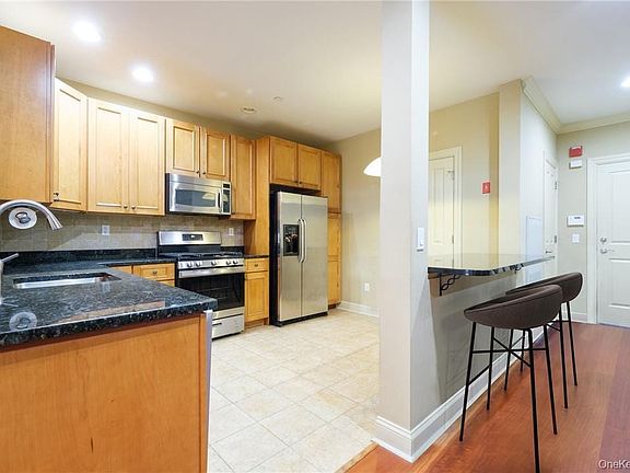 4th image of 55 1st St Unit 114