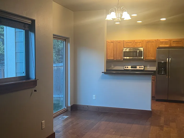 2260 Hoover Way — Photo 7
