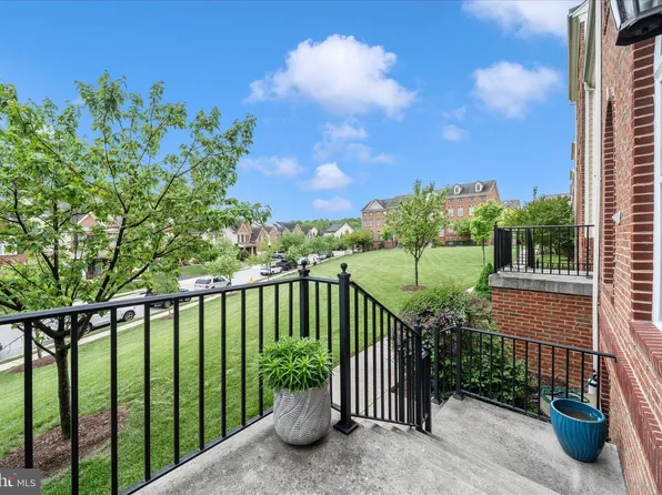 7673 Elmcrest Rd, Hanover, MD 21076