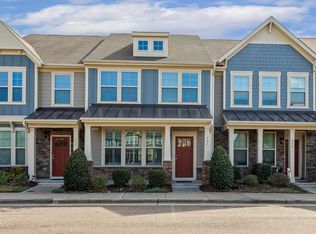 957 Ambergate Sta, Apex, NC 27502