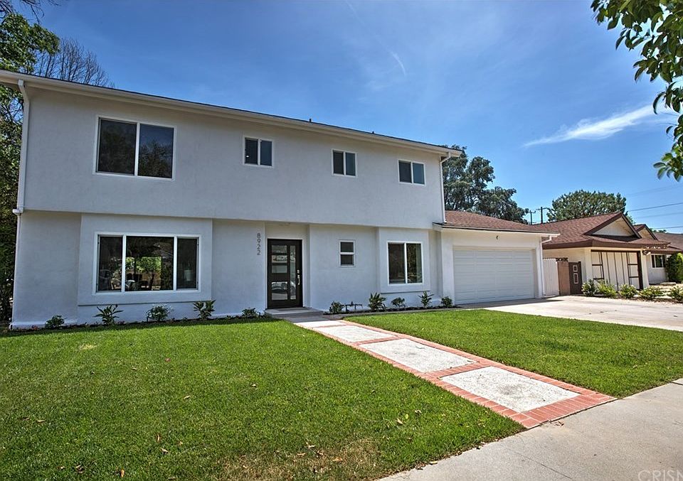 1st image of 8922 Gloria Ave