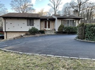 76 Kentview Dr, Carmel, NY 10512