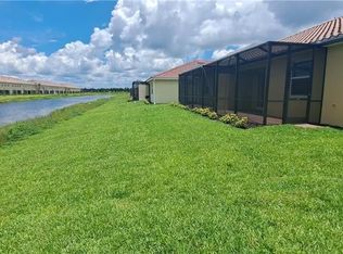 2571 Vine Ave, Naples, FL 34120